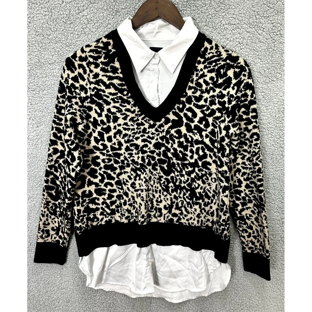 Tahari Sweater Medium Leopard Print Layered V Neck Preppy‎ Career Chic Top